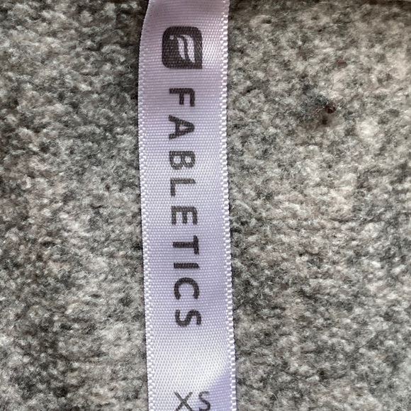 Fabletics snap sleeve ends 1/4 zip pullover Sz XS - Picture 8 of 8